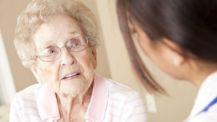 Bildungsprogramm soll Kommunikation mit älteren Patienten verbessern