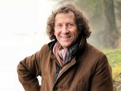 "Pflegegeschichte in Lebensbildern"