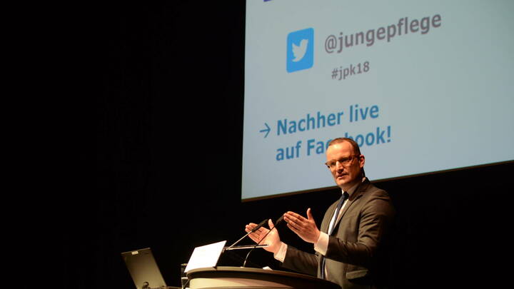 Spahn: "Lassen Sie uns gemeinsam die Negativspirale durchbrechen"