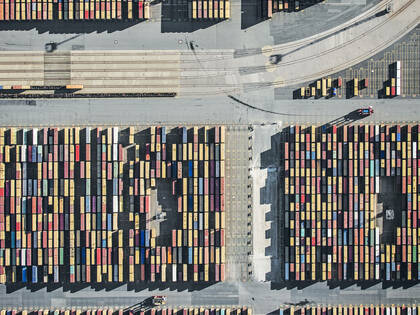 Im Notfall muss die Anästhesiepflege Ruhe bewahren und strukturiert vorgehen. Eine klare, eindeutige Kommunikation ist essenziell.