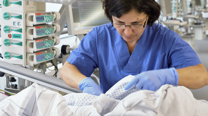 Patienten bewerten Kliniken mit wenig Pflegekräften schlechter