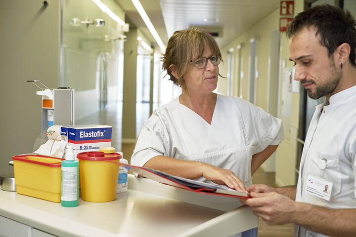 Der Pflegereport widerlegt aus Sicht des Deutschen Pflegerats gängige Mythen zur Pflege und betont die Bedeutung der Profession.