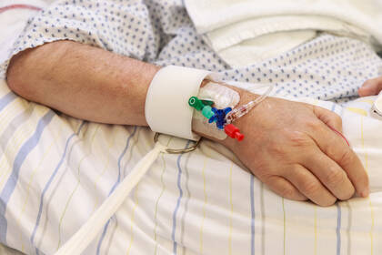 Mit Sorgfalt Venenkatheter legen