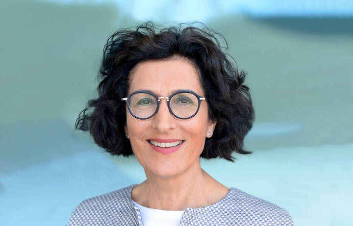 DBfK-Präsidentin Vera Lux fordert von der Politik unverzügliche Rahmenbedingungen, um die im Rahmen von PPR 2.0 erhobenen Daten pflegewissenschaftlich auszuwerten.