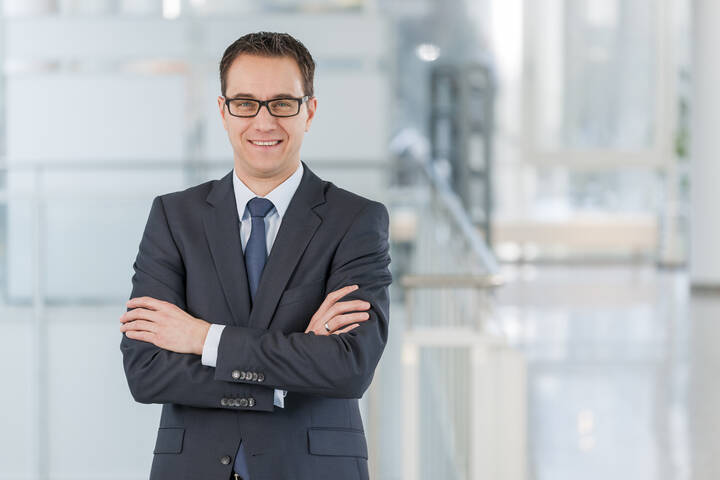Jens Breuer rückt in den Vorstand der Medical Park AG
