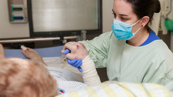 Die Deutsche interdisziplinäre Gesellschaft für außerklinische Beatmung hat ein Register für außerklinische Intensivpflege veröffentlicht. 