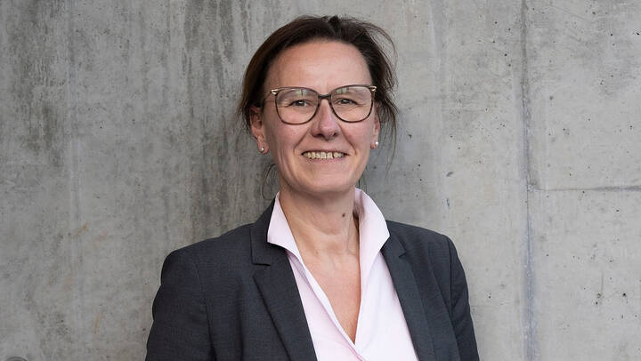 Zednik ist von der Uniklinik RWTH Aachen, wo sie seit 2019 Pflegedirektorin war, nach Mainz gewechselt.