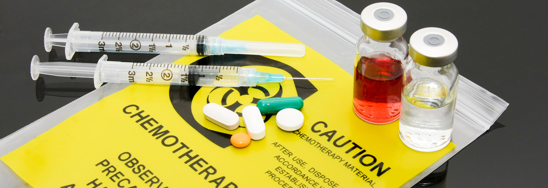 Nationale Studie: Viele onkologisch Pflegende sind Chemotherapeutika-Lecks ausgesetzt. Schulungen, Kontrollen und sichere Systeme fehlen häufig.