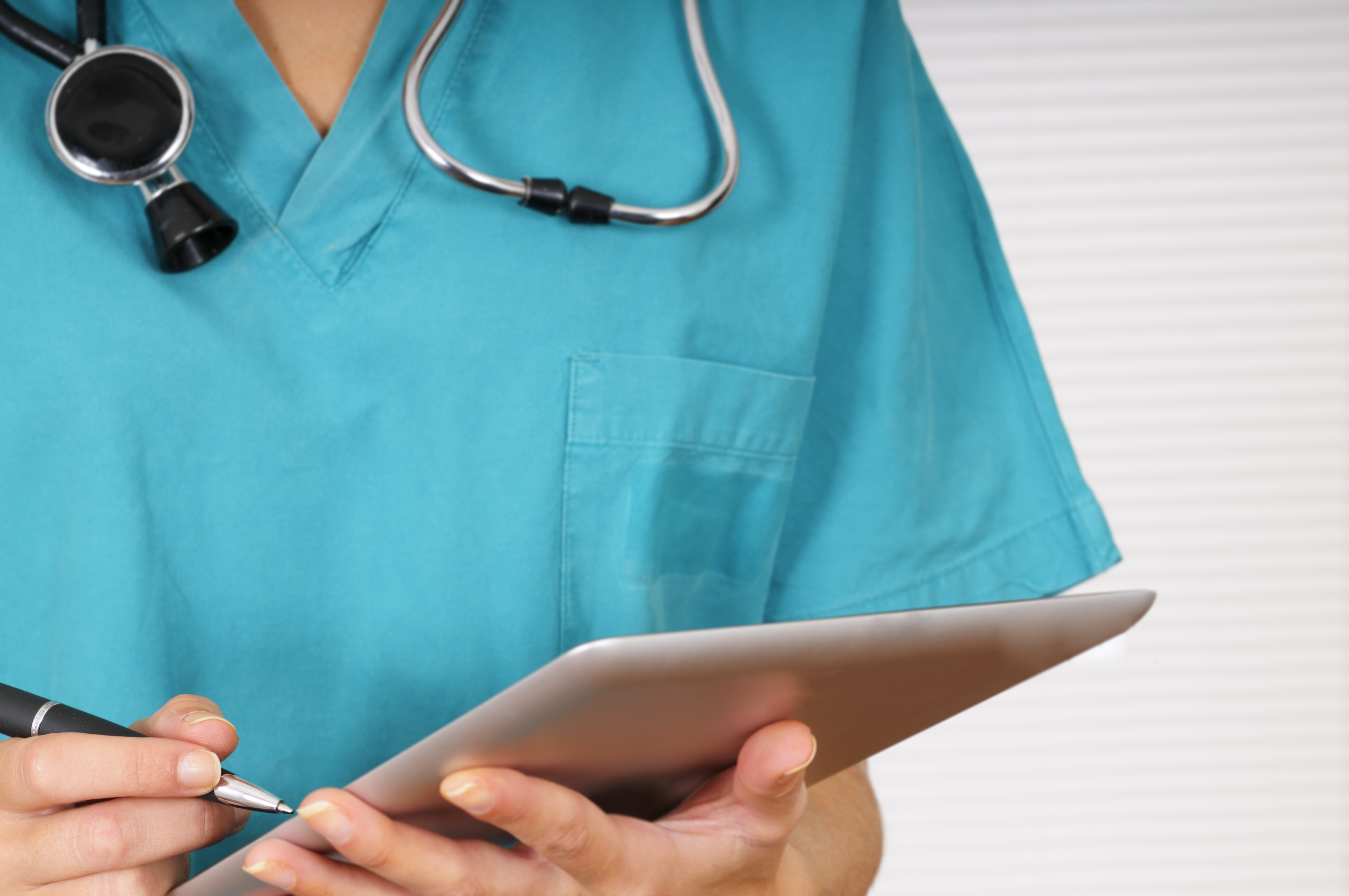 Die PMU feiert 15 Jahre Online-Bachelor Pflegewissenschaft und vergibt ein Jubiläumsstipendium. Bewerbungsschluss ist der 15. Oktober 2025.