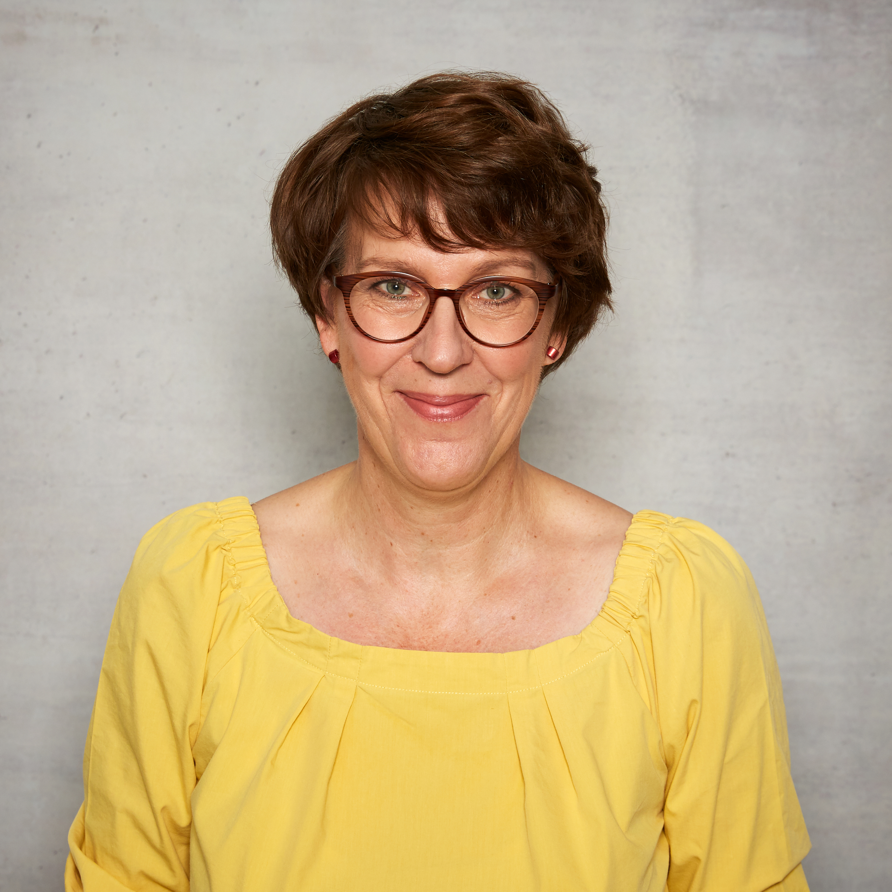  Claudia Schatz